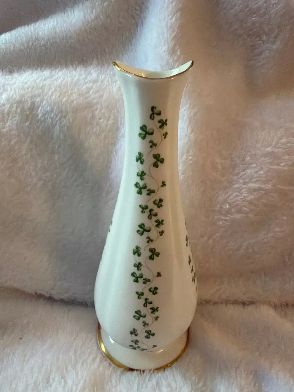 Royal Tara Ireland Shamrock Bud Vase Fine Bone China Hand Made Galway Gold